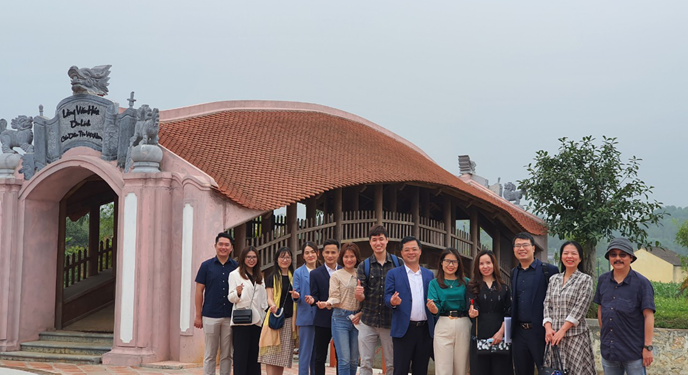 VinITC tiếp và làm việc với Hệ thống Giáo dục Phenikaa tại Làng Văn hóa – Du lịch các dân tộc Việt Nam