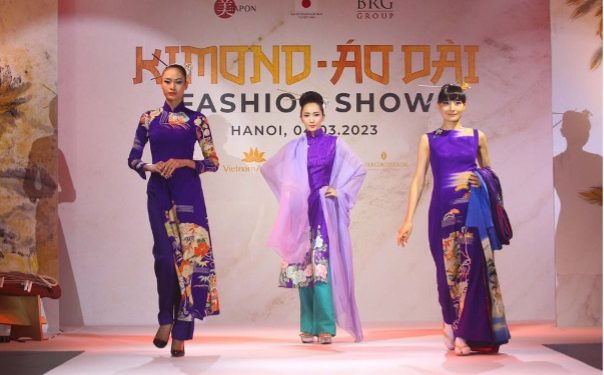 Kimono – Áo dài Fashion Show: “bản hòa ca” tuyệt đỉnh giữa trang phục truyền thống của phụ nữ hai nước.